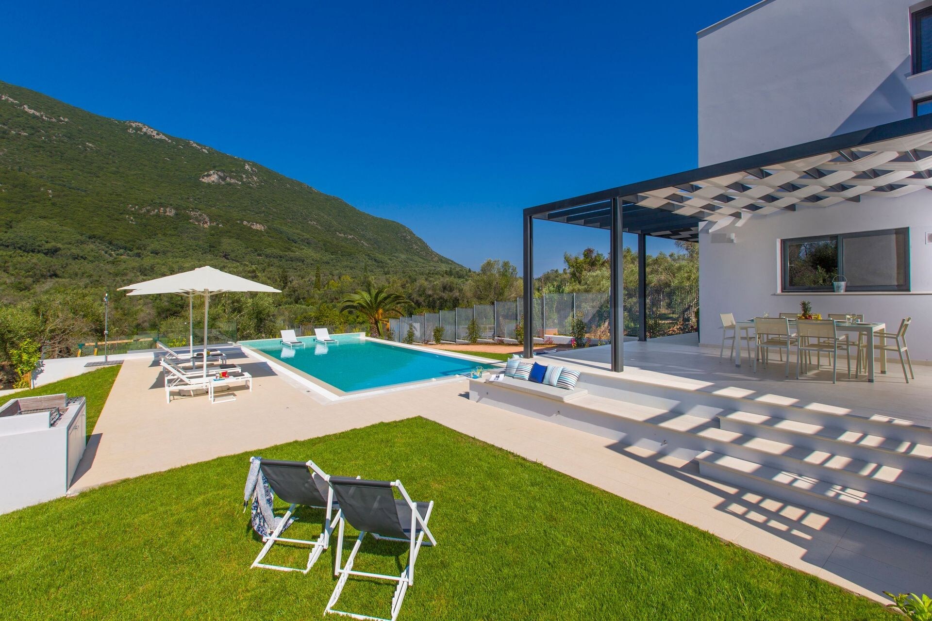 Property Image 1 - Corfu Villa Dione