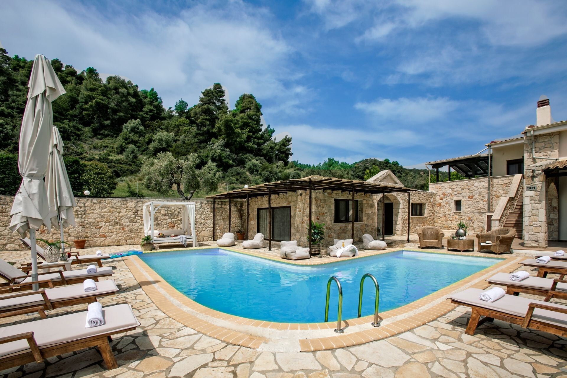 Property Image 1 - Nefeli Villas & Suites KING 4 Bedroom Villa with private pool + 1 studio