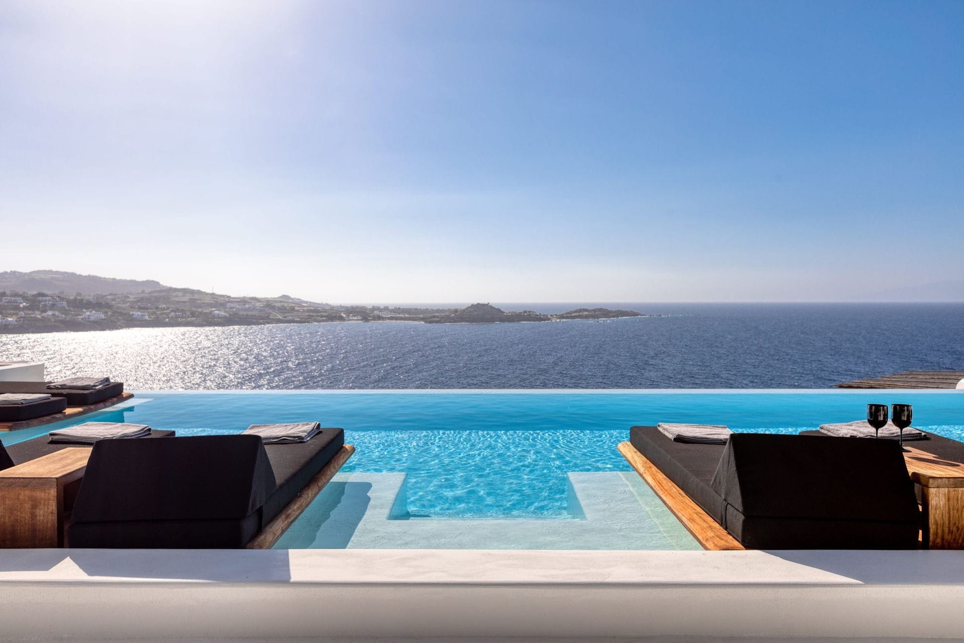 Property Image 1 - LKM 6 Bedrooms | Villa Black Royal II | Mykonos | Psarou