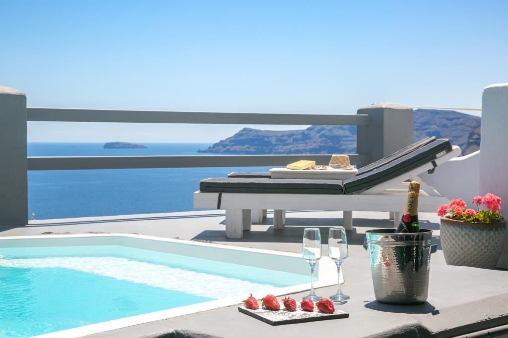Property Image 1 - Oia Hidden Gem Villa with Private Pool with Sea & Caldera View