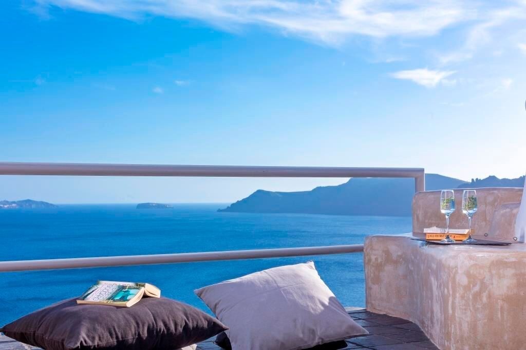 Property Image 2 - Oia Secret Escape Villa with Private Pool with Sea & Caldera View