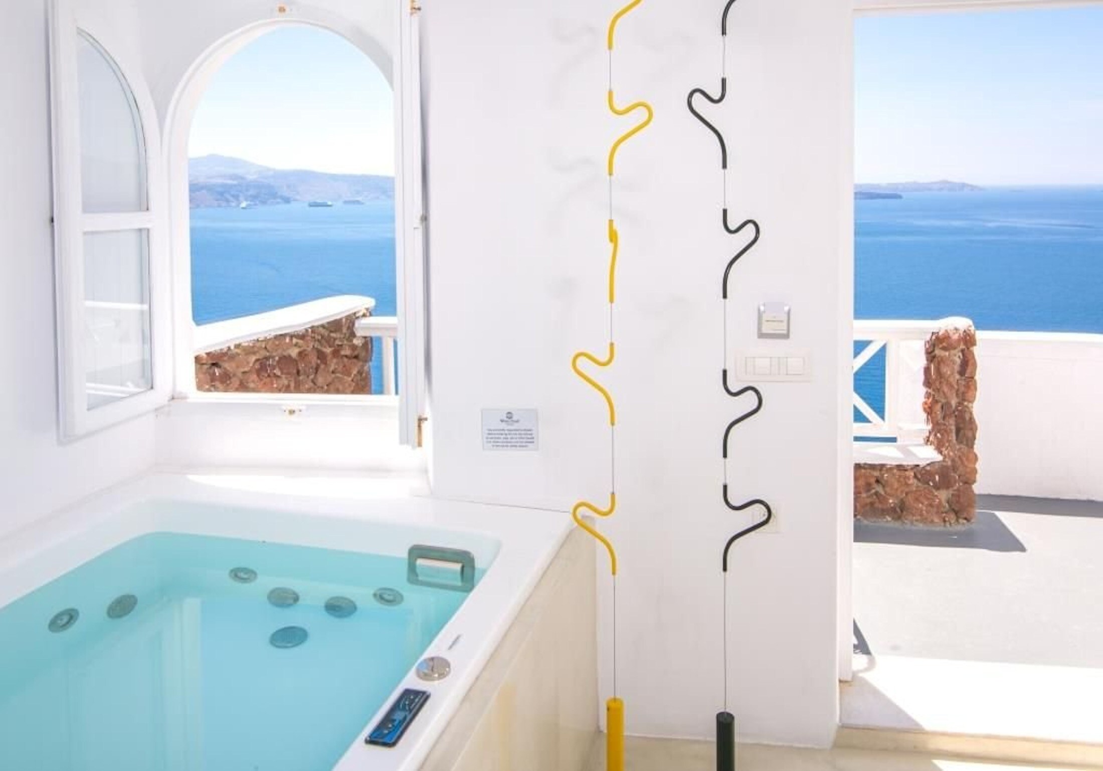 Property Image 1 - Oia Cozy Nest Villa With Indoor Plunge Pool & Caldera View