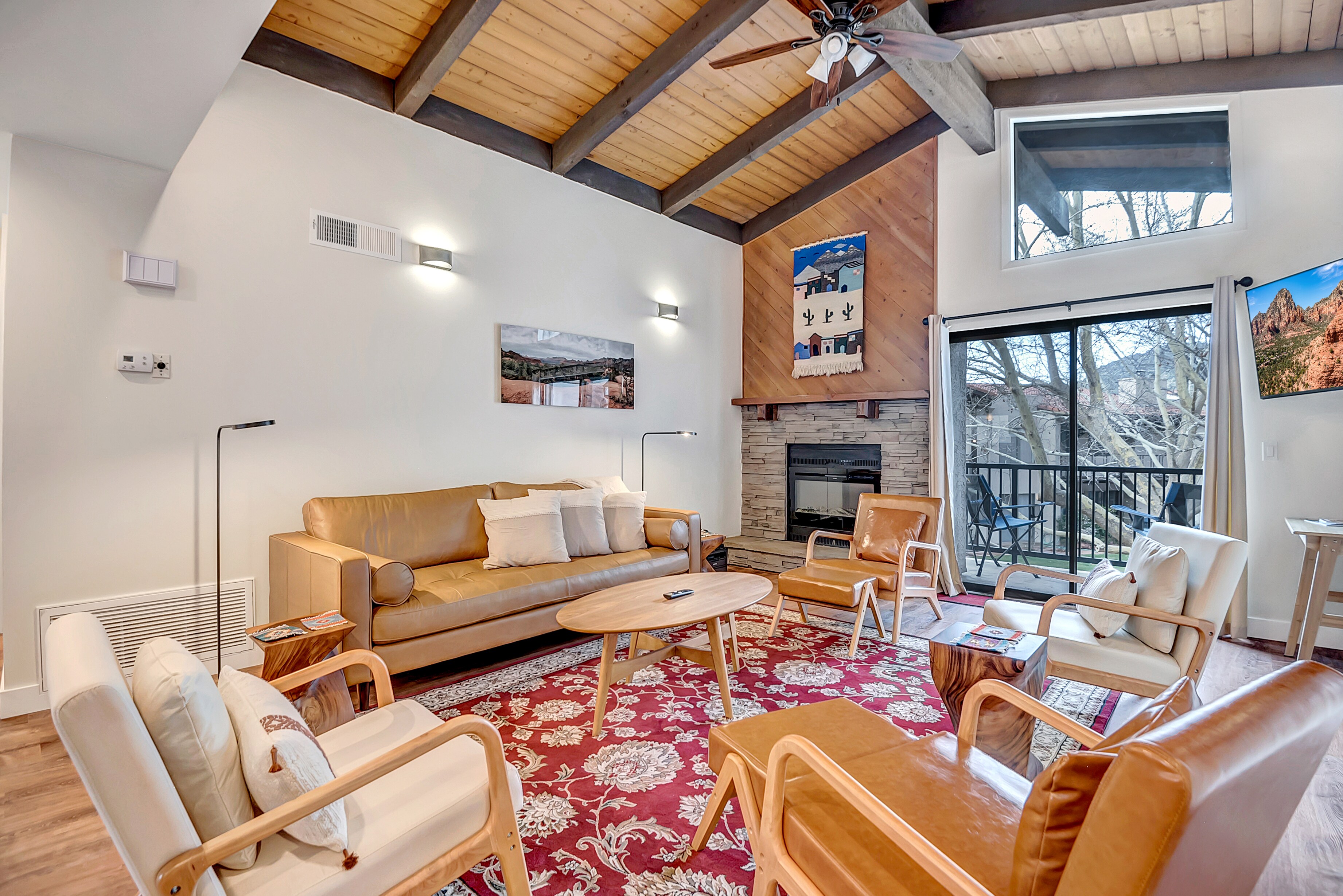 High Beam Ceilings with Lots of Natural Light