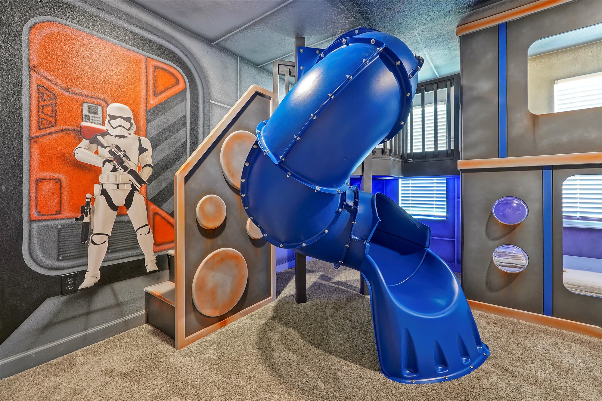 Star Wars Themed BDRM w/ SLIDE