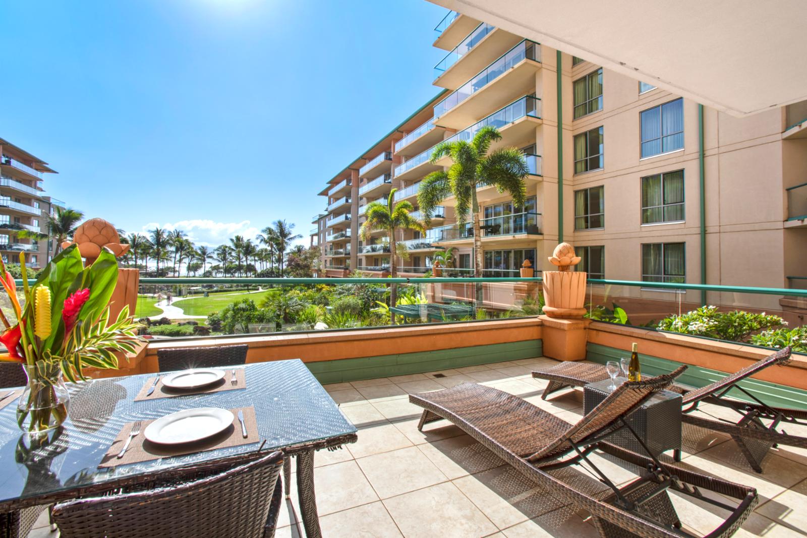 Property Image 1 - Konea 229; Amazing Remodeled 2Bedroom/2Bath Corner Suite w/ XL Lanai, Full Ocean Views, Beach Gear, L’Occi