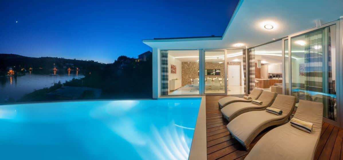 Property Image 2 - Exquisite Modern Villa in the Quiet Bay of Bobovisca