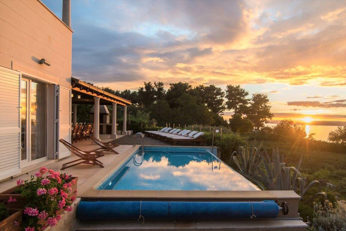 Property Image 1 - Sunset Getaway Villa With Luxury Pool