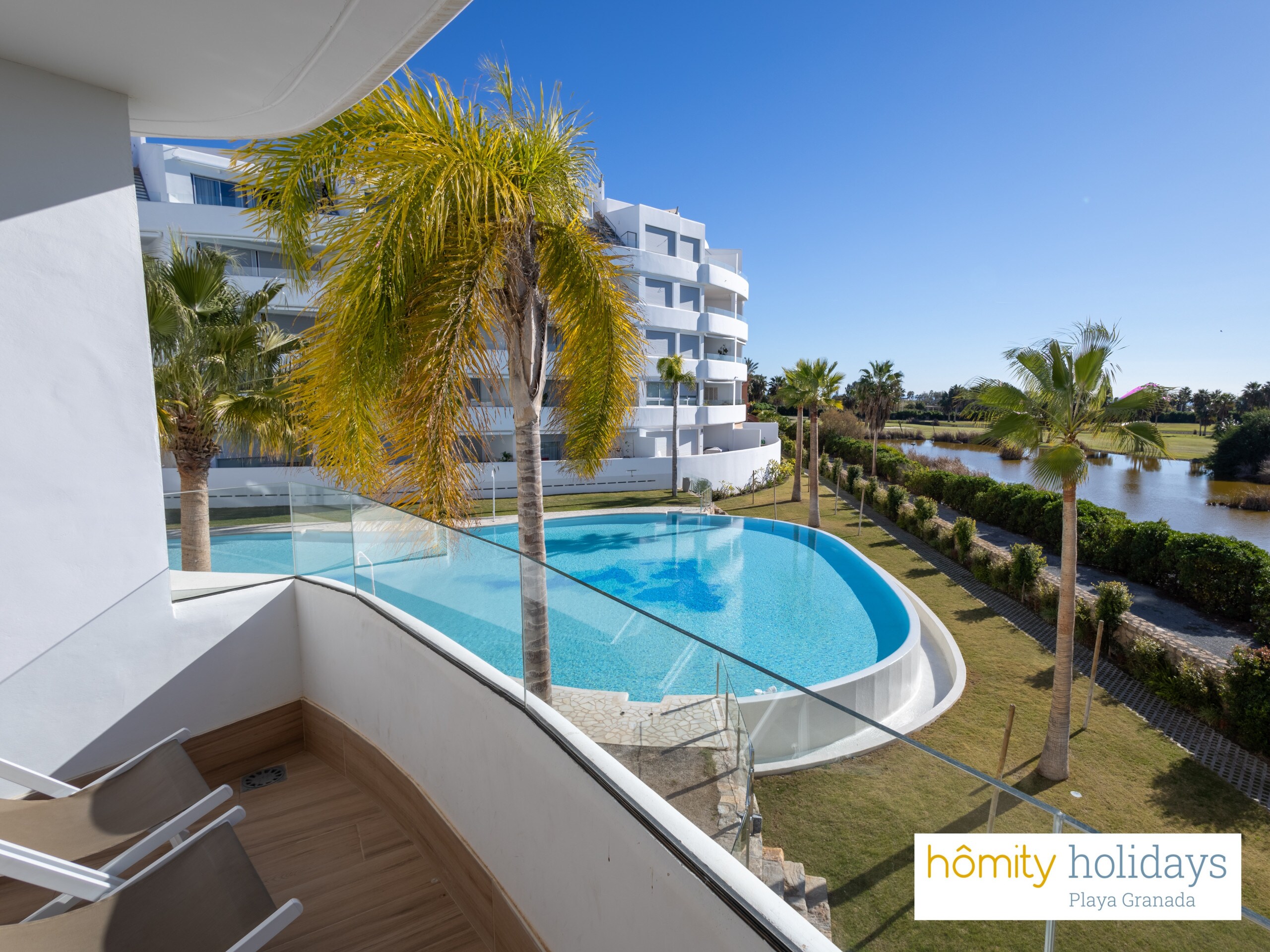 Property Image 1 - 2 bedroom and 2 bathroom exclusive apartment overlooking the golf course and the infinity swimming pool