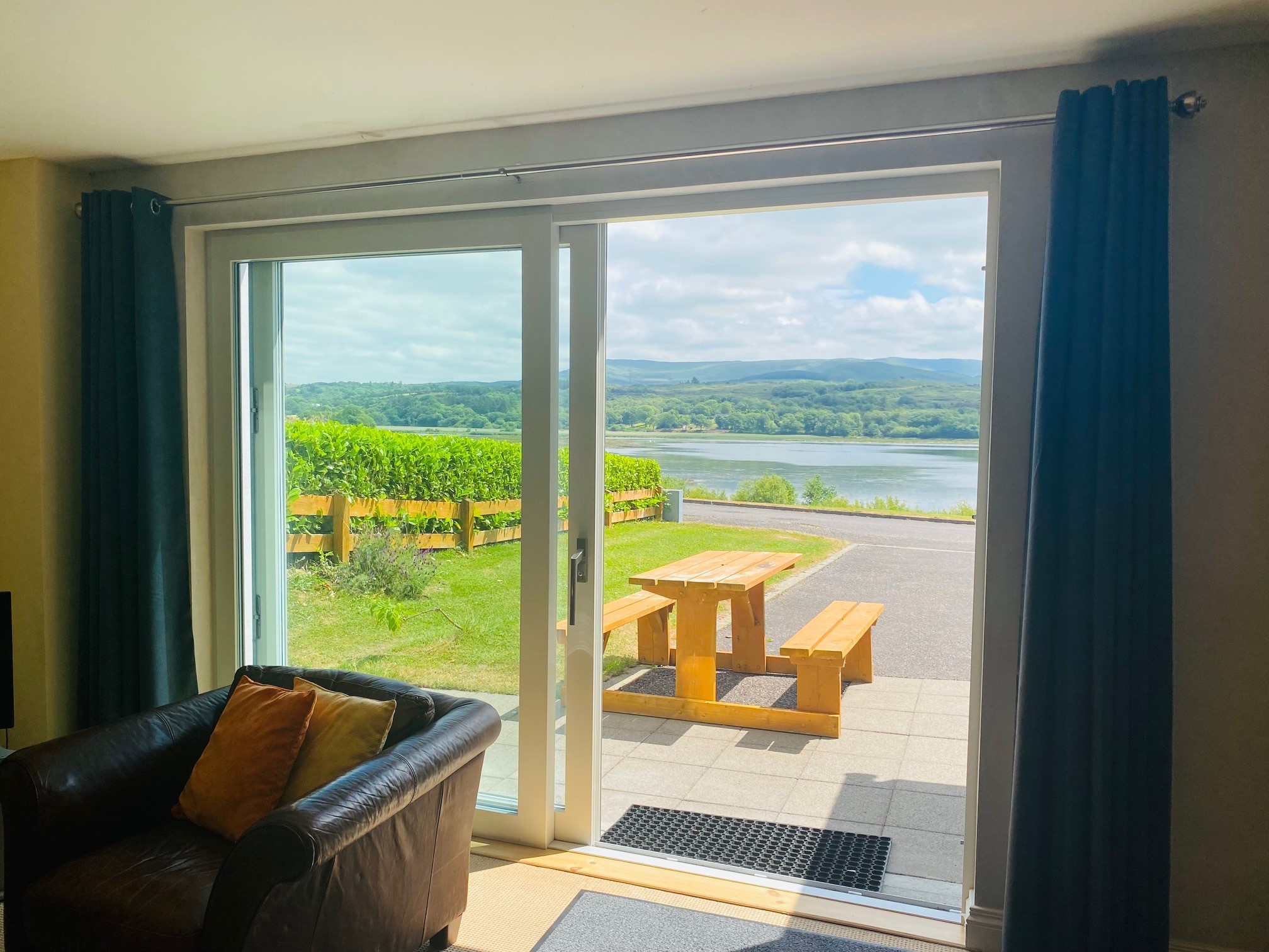 Property Image 1 - 3 bedroomed house with view of Kenmare Bay Estuary