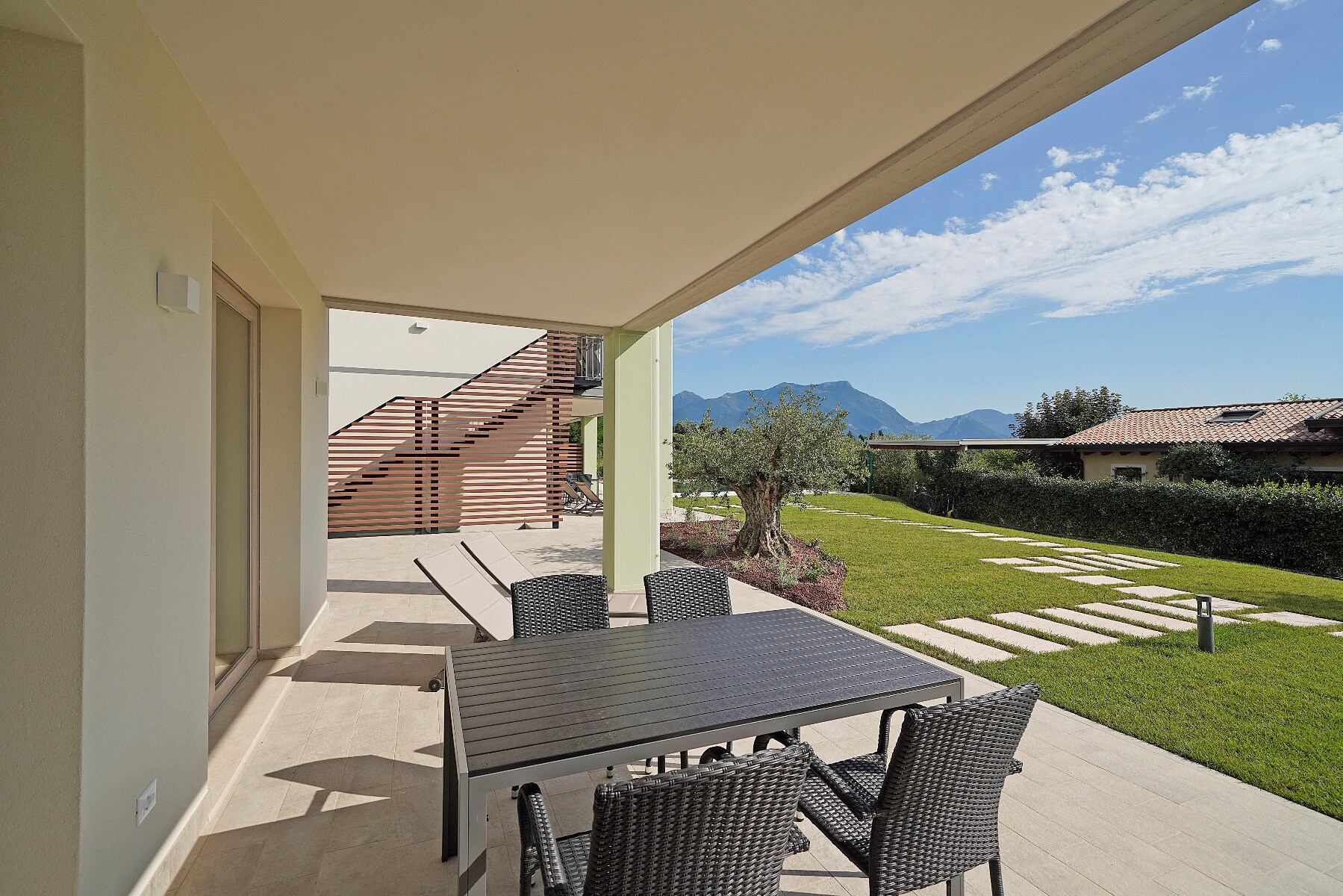 Property Image 2 - Modern and spacious house with pool in Manerba del Garda