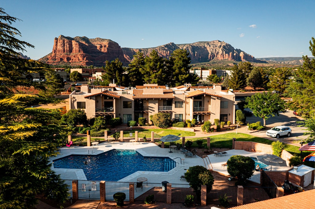 Sedona Oak Creek Estados Community Amenities Included Pool, Hot Tub and More!