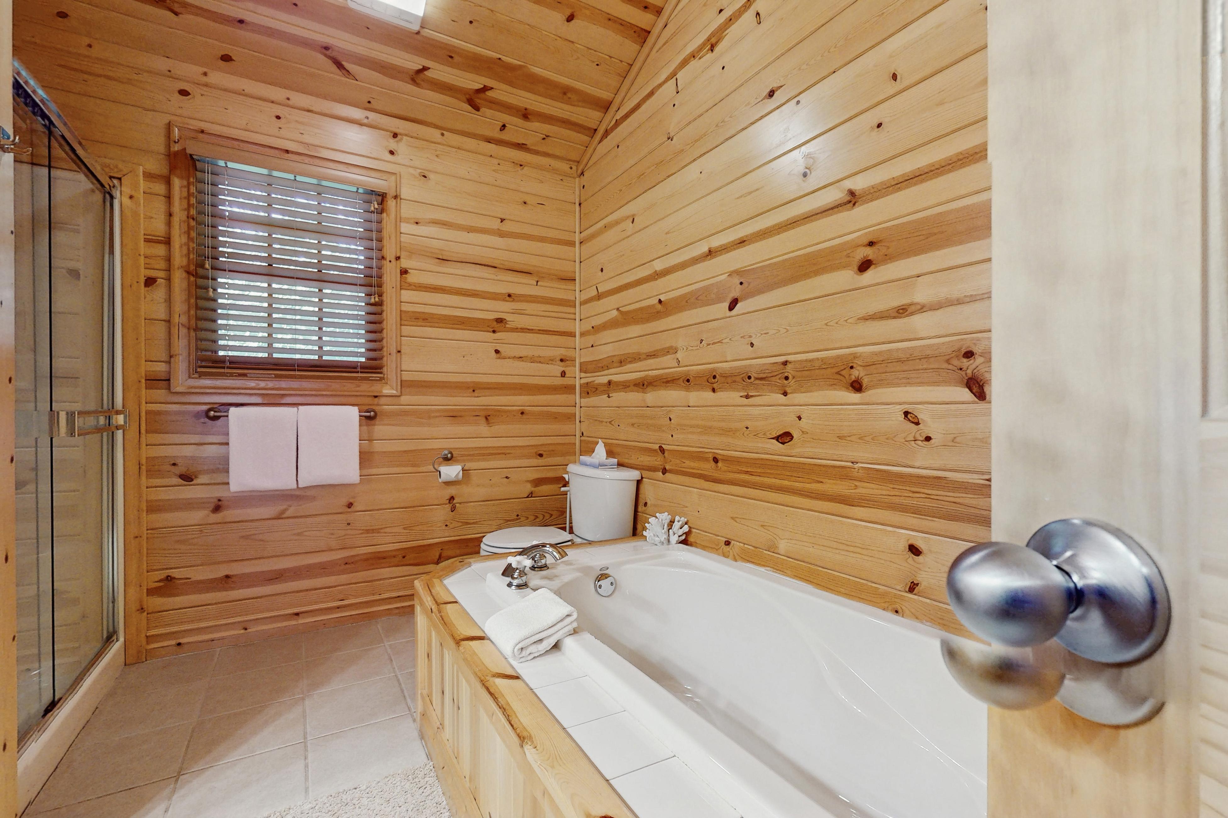 Kingfisher Cove Cabin 19 Kingfisher Cove Cabin 19