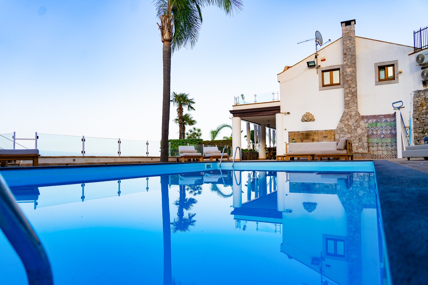 Property Image 1 - Villa Naxos