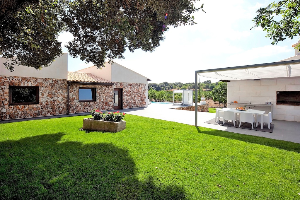 From 100 € per day you can rent your villa in Mallorca