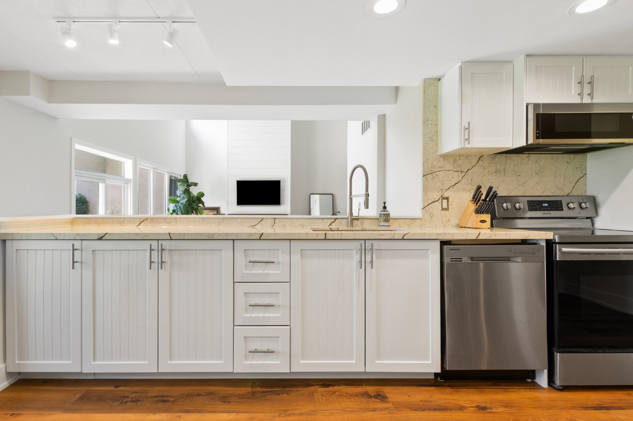 Lovely 4 Bedroom Wintergreen Retreat w/ Sauna (100351)