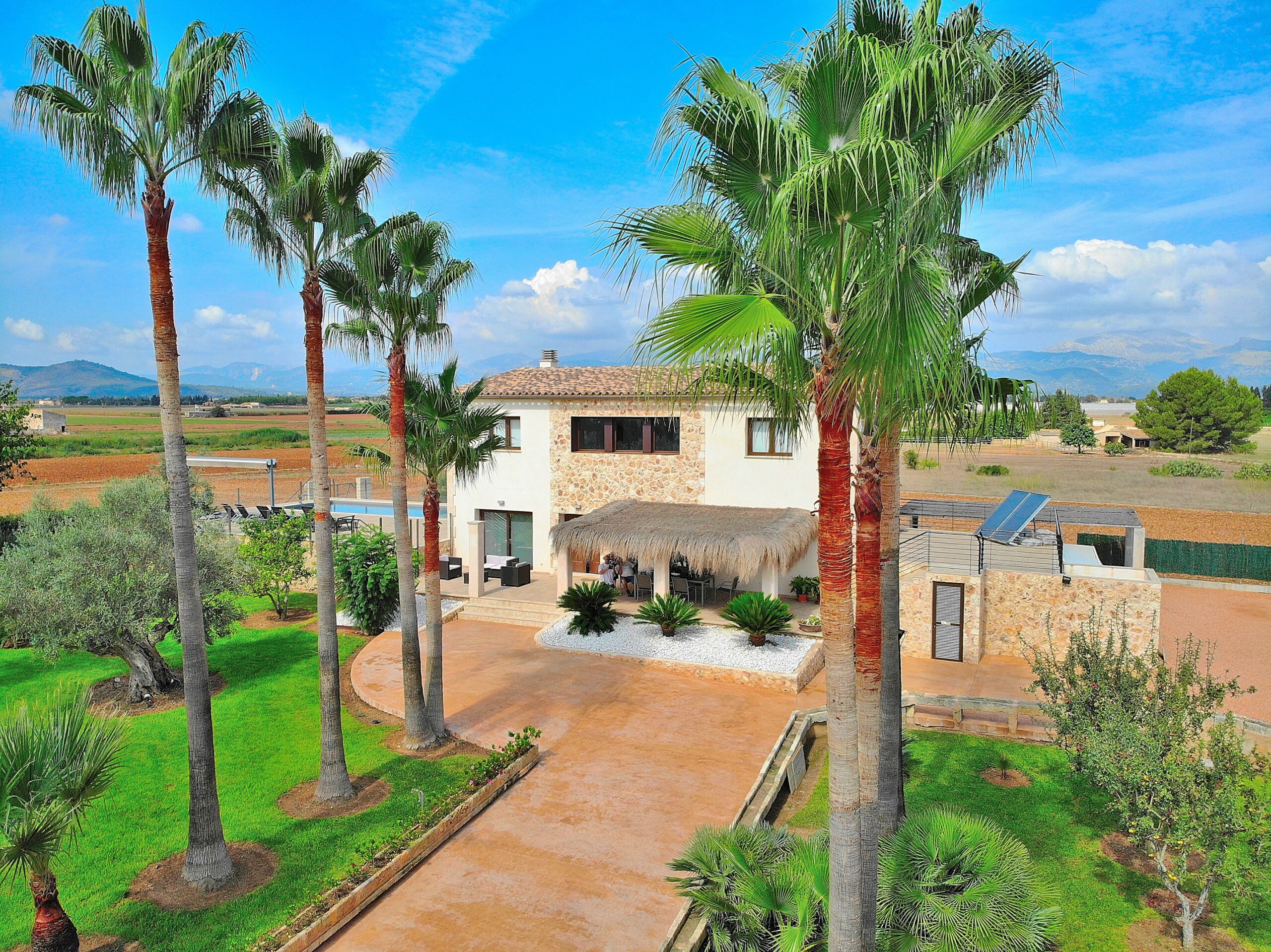 Property Image 2 - Mesmerizing Majorcan Villa with Spectacular Views