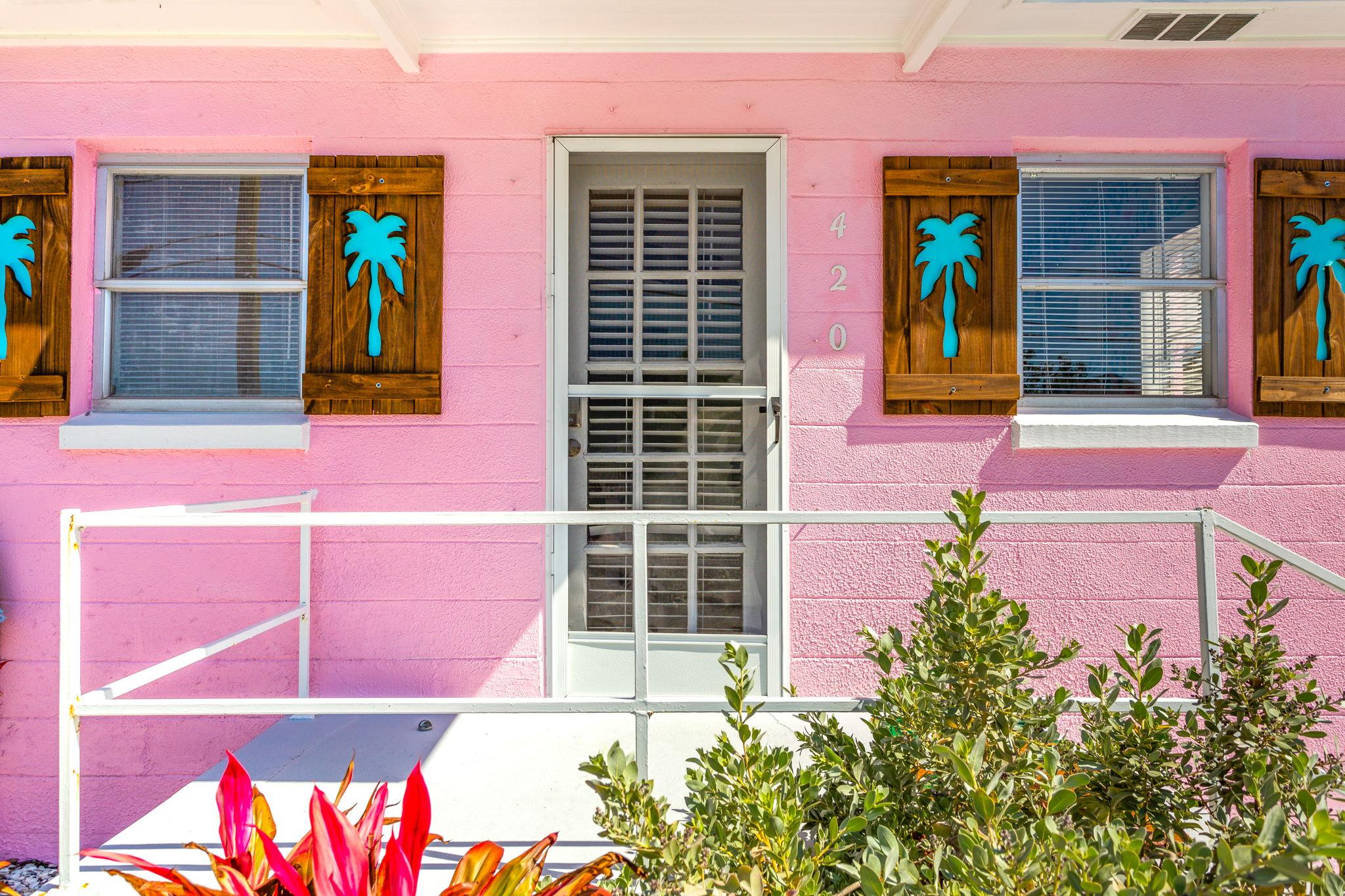 Property Image 2 - Pink Flamingo