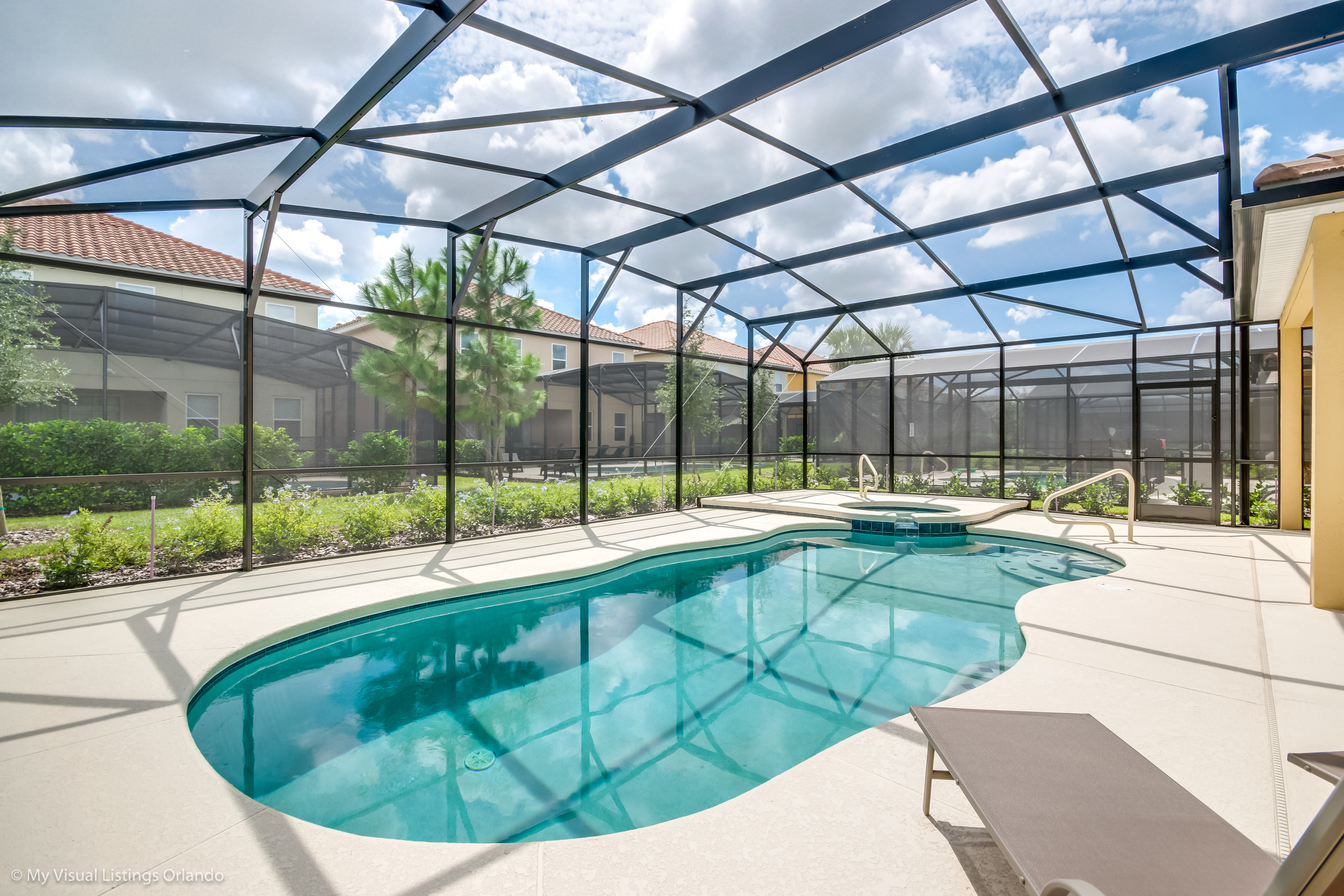 Amazing private pool of the home in Davenport Florida - Sparkling waters and lush surroundings create the perfect escape - Experience ultimate relaxation in poolside paradise