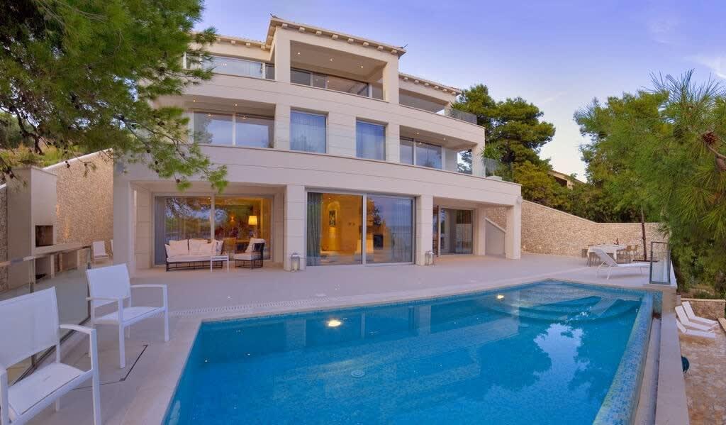 Property Image 1 - Fabulous Jewel Villa with Spacious Terraces