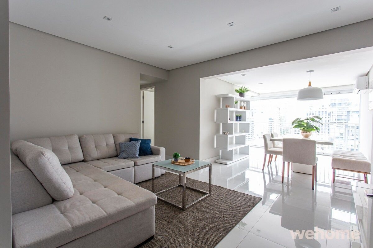 Modern and Bright 2 bedroom Apartment in JK