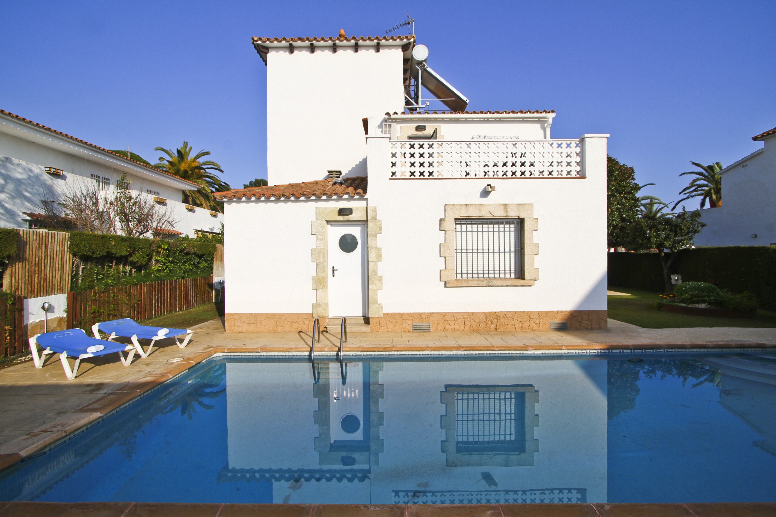 Property Image 1 - Supreme Villa with pool located 100m from the beach in Cambrils