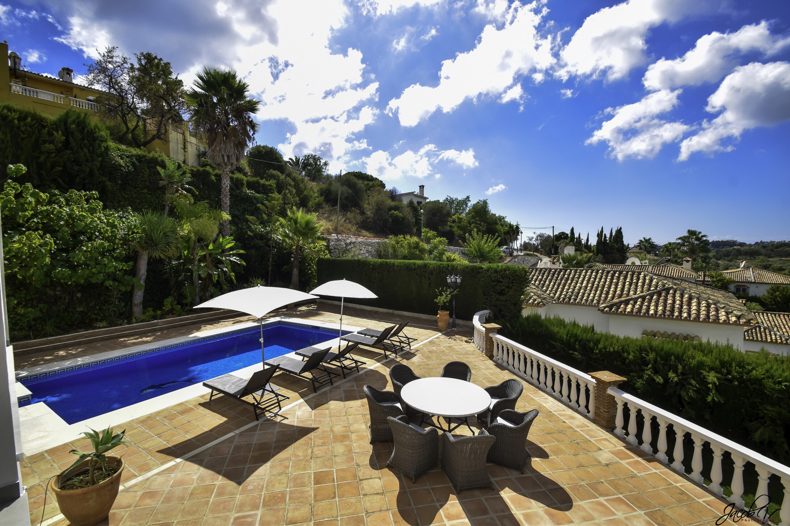 Property Image 2 - Exquisite villa near beach! Heated pool