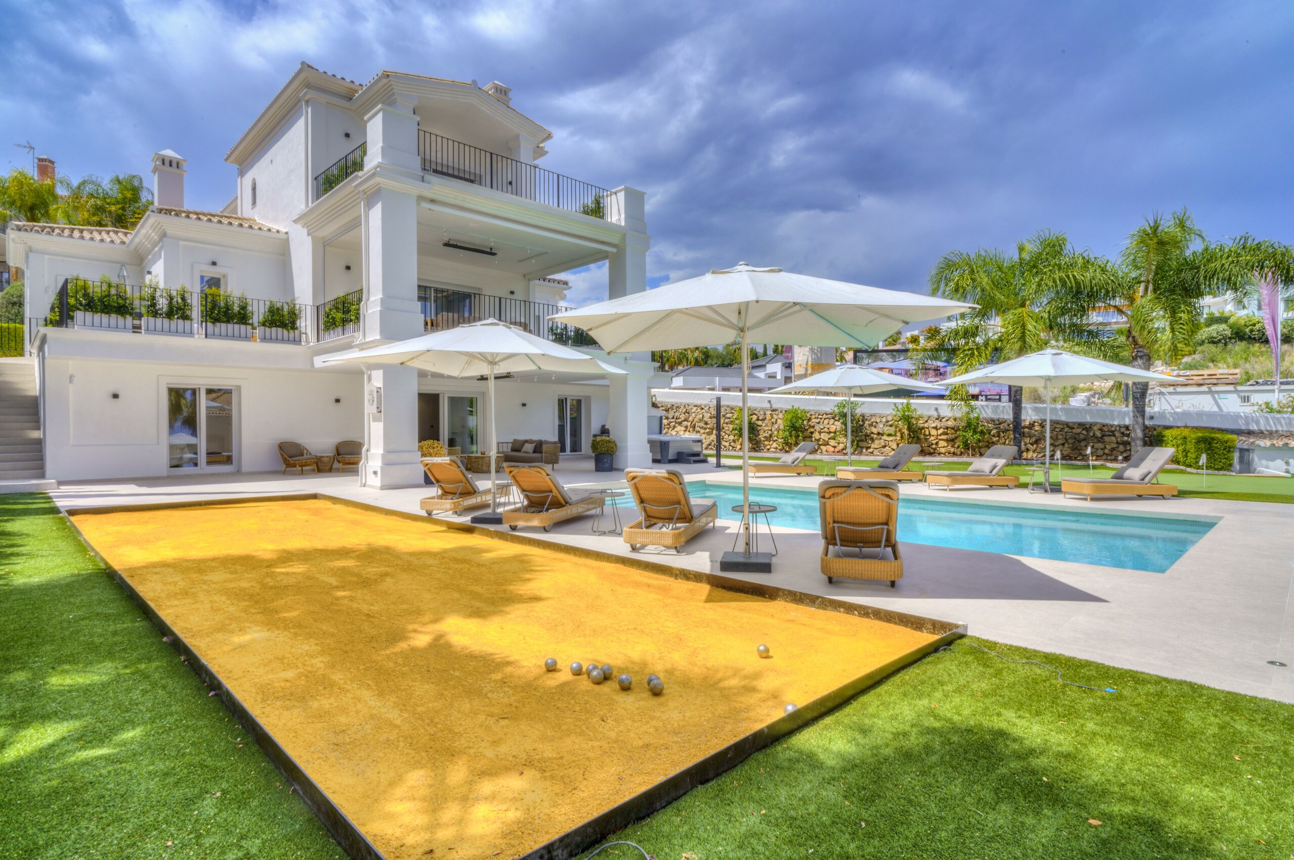 Property Image 2 - FANTASTIC LUXURY VILLA NEAR MARBELLA