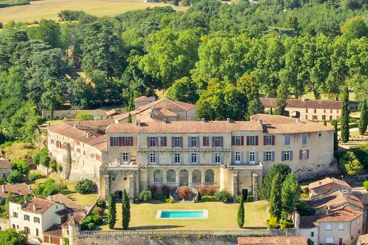 Property Image 1 - Chateau Cedre