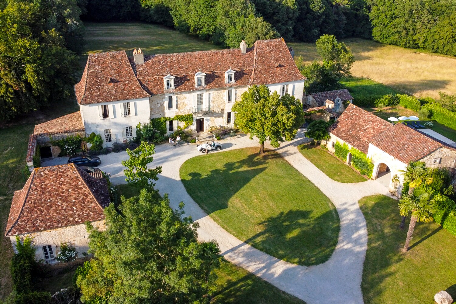 Property Image 1 - Chateau De Neveu