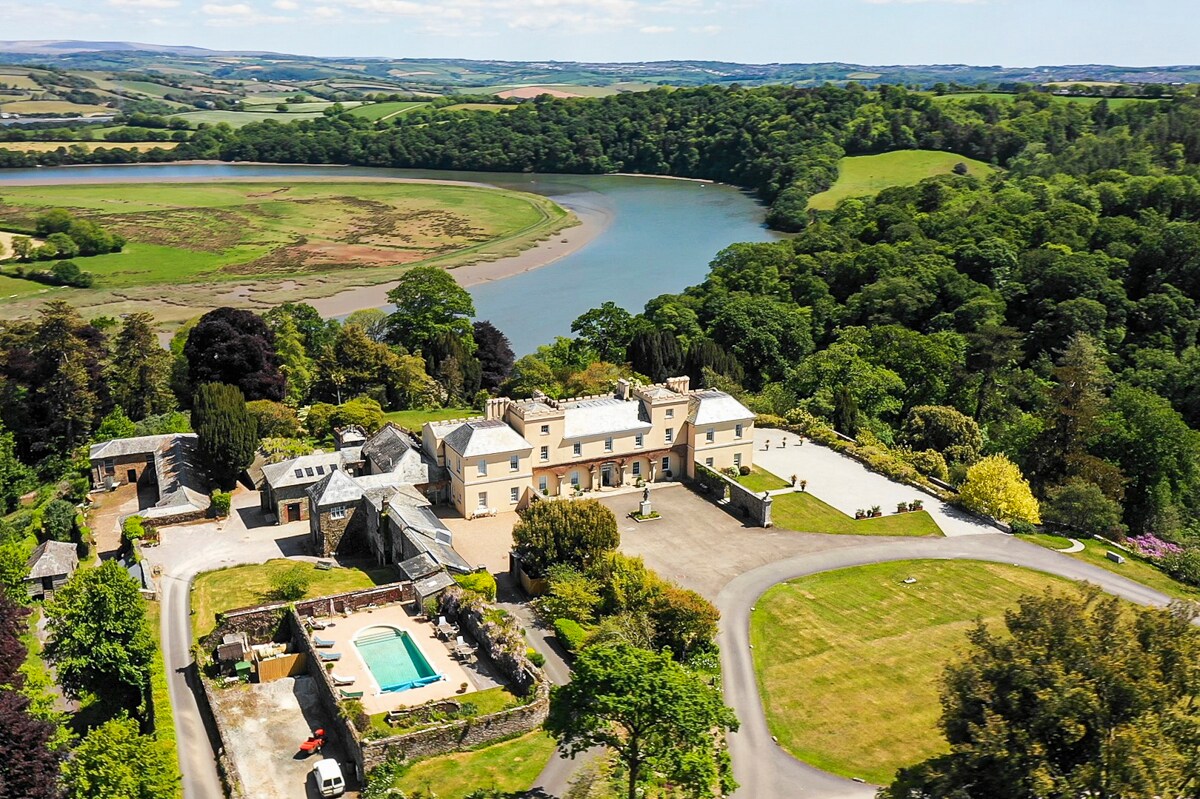 Property Image 1 - Tamar Castle