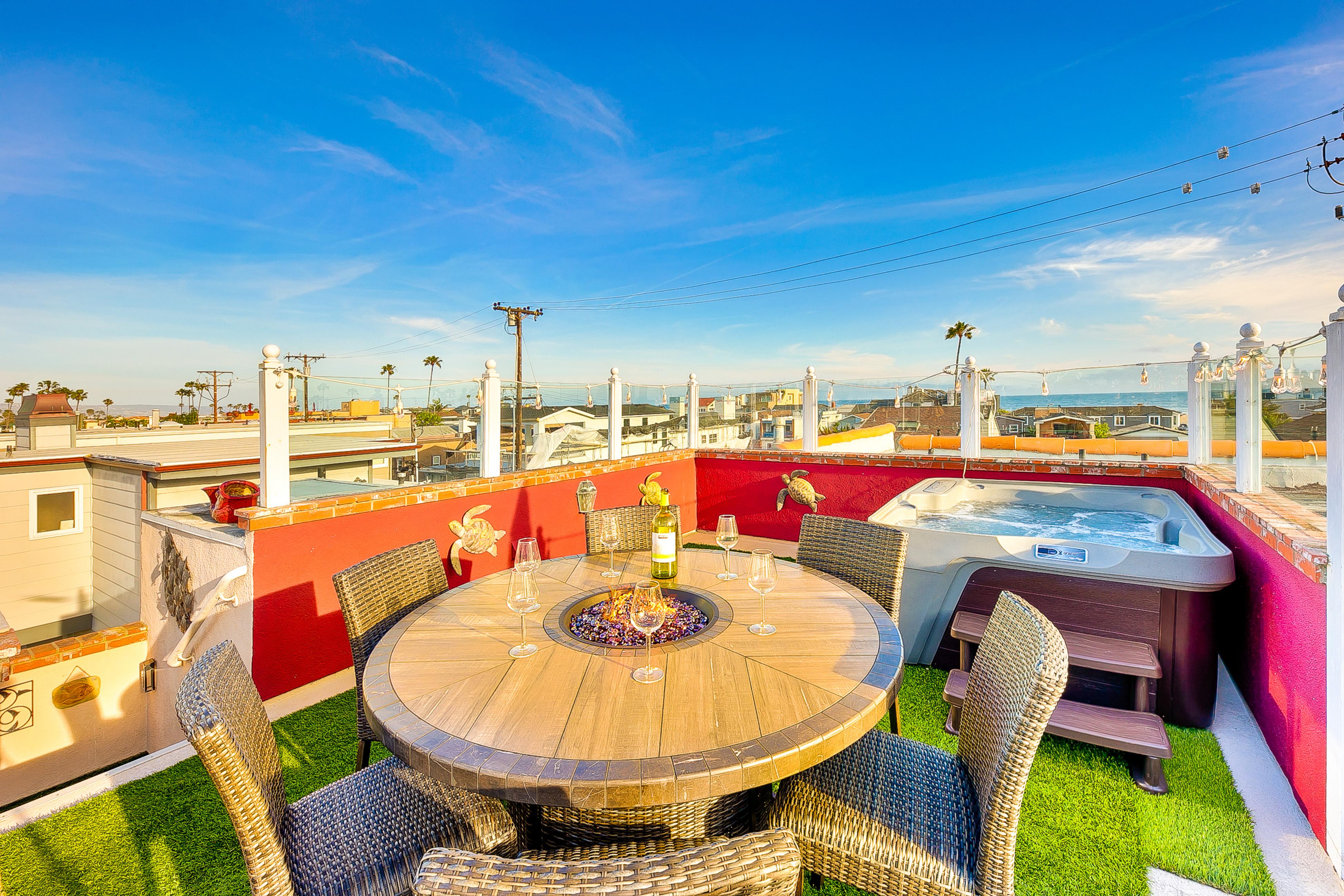 Property Image 2 - Rooftop Spa View