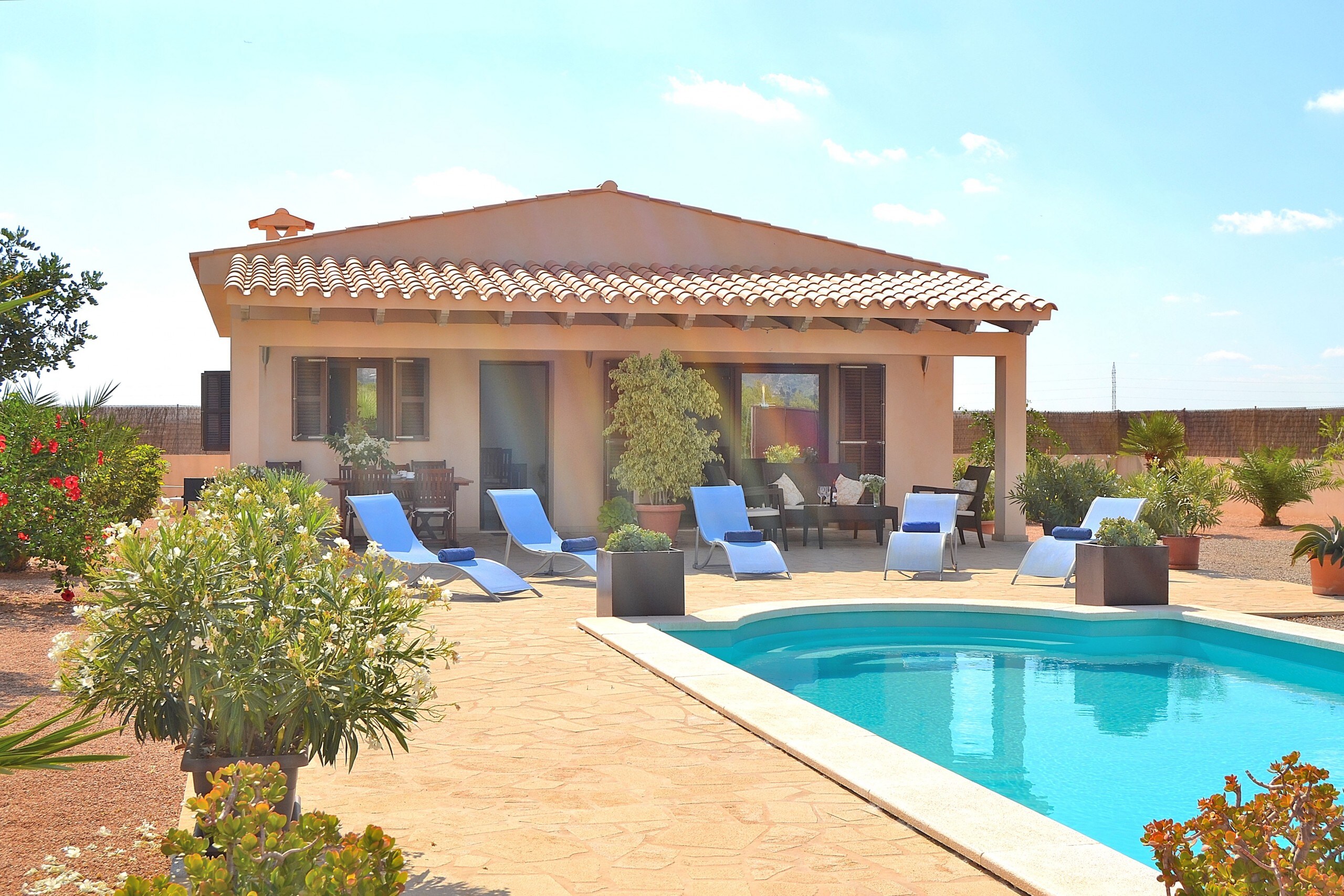 From 100 € per day you can rent your villa in Mallorca