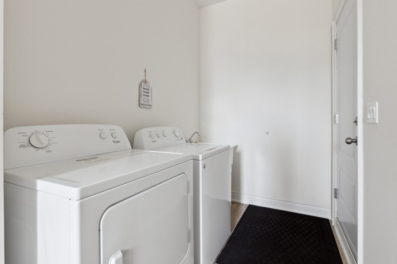 27 Snowbridge: Blue Mountain Retreat