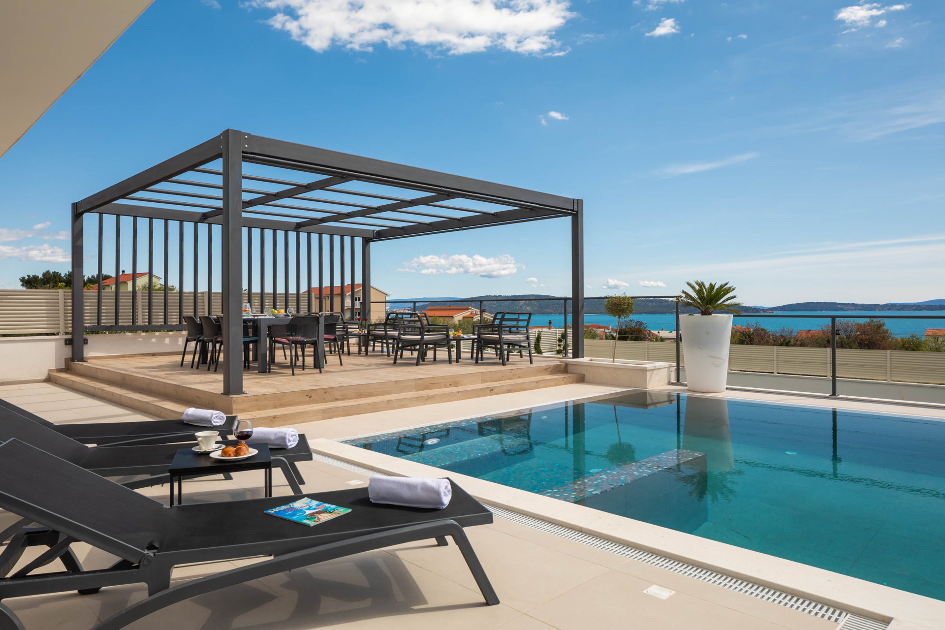 Property Image 2 - Luxury Villa Spotlight with Pool