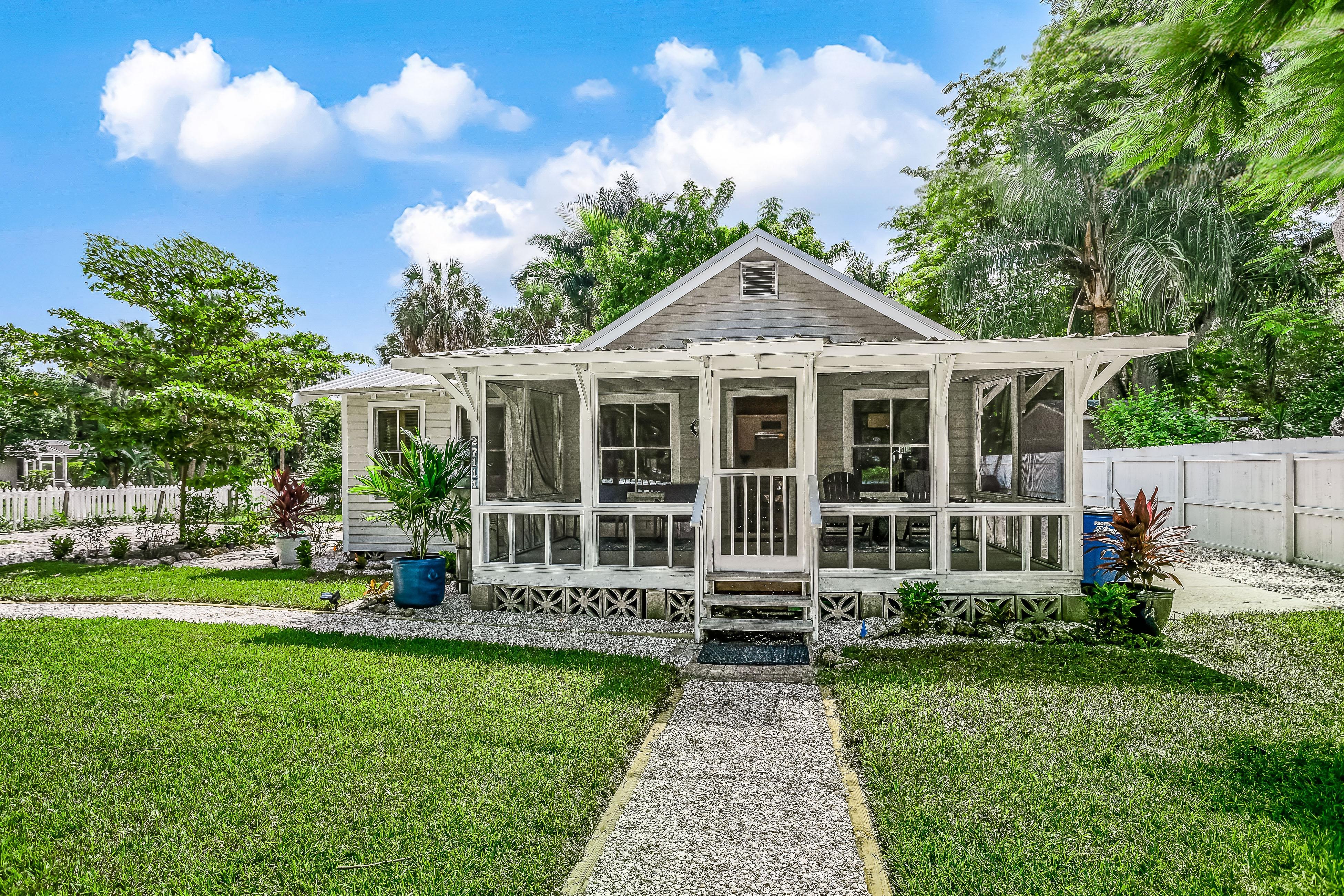 Property Image 1 - The Tucker House - Historical Bonita Cottage