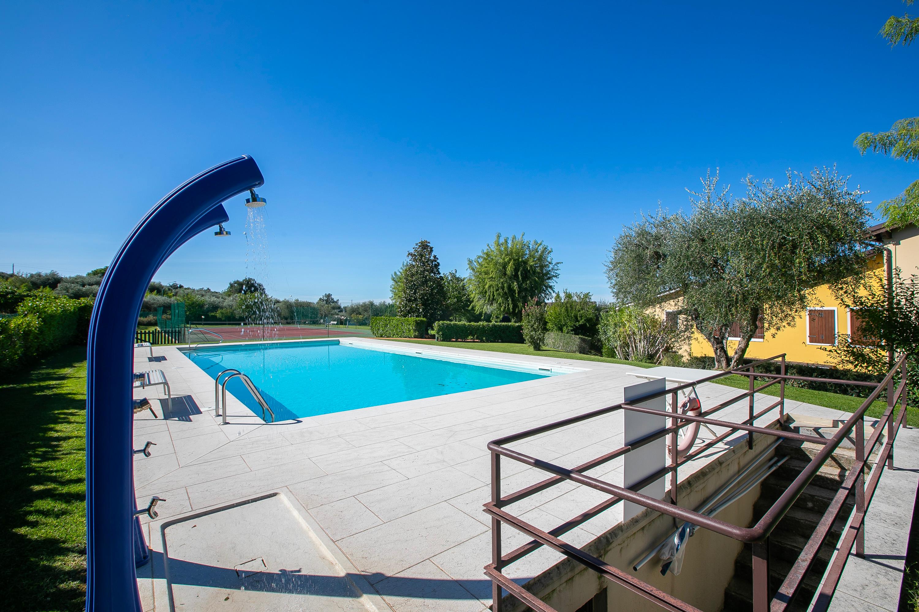 Bardolino Garden Pool &Tennis on the lake