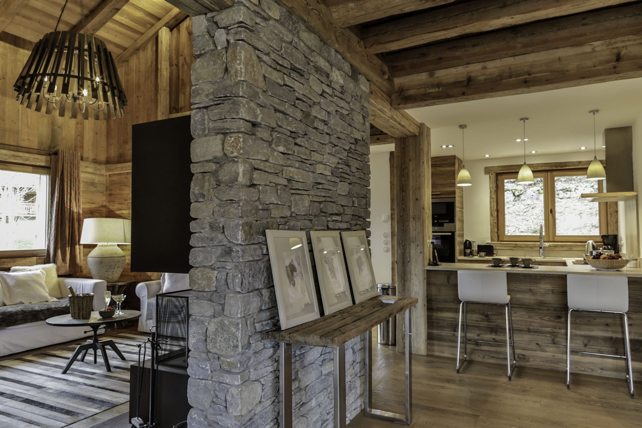 Property Image 2 - Bright 3 bedroom chalet in Megeve with fireplace