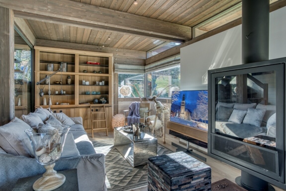 Property Image 2 - Stylish 4 bedroom chalet in Megeve with fireplace