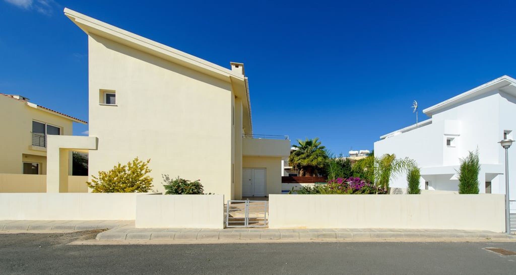 Villa Dafnis Helios - Lovely 3 Bedroom Protaras Villa with Pool - Close to Fig Tree Bay Beach Villa Dafnis Helios - Lovely 3 Bedroom Protaras Villa with Pool - Close to Fig Tree Bay Beach