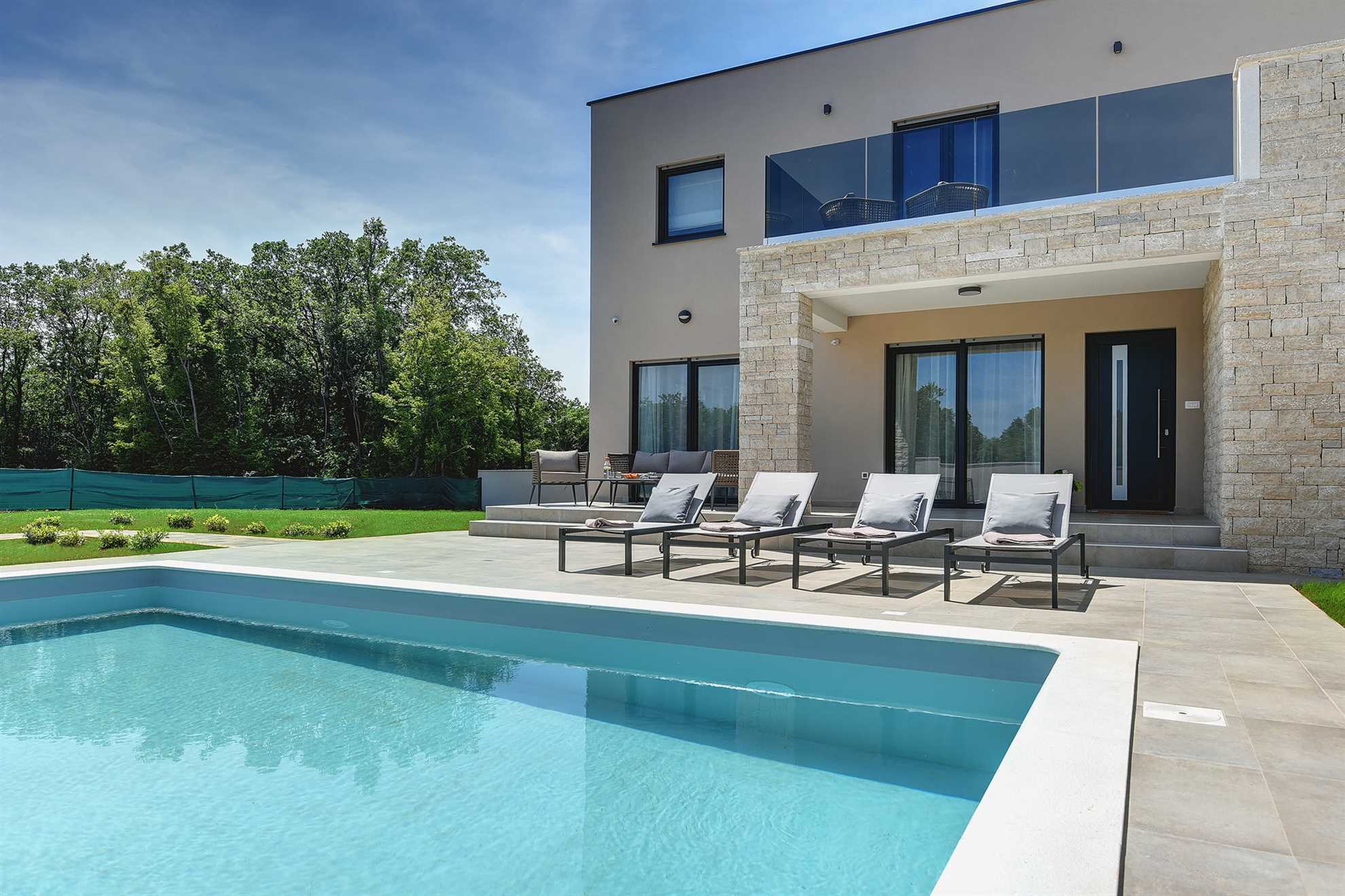 Property Image 2 - Villa Modesta with Pool
