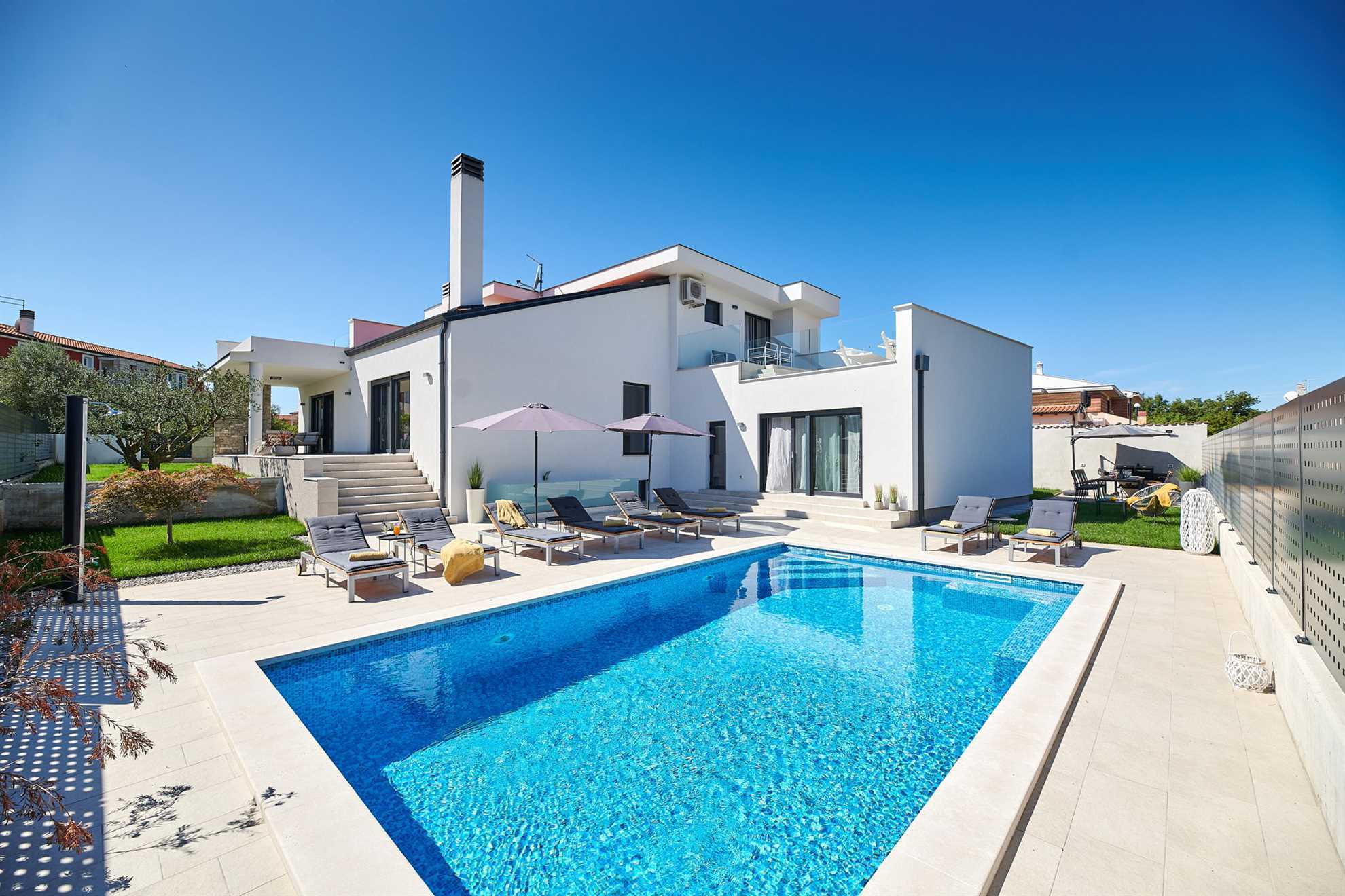 Property Image 1 - Villa Silver Sky with Pool