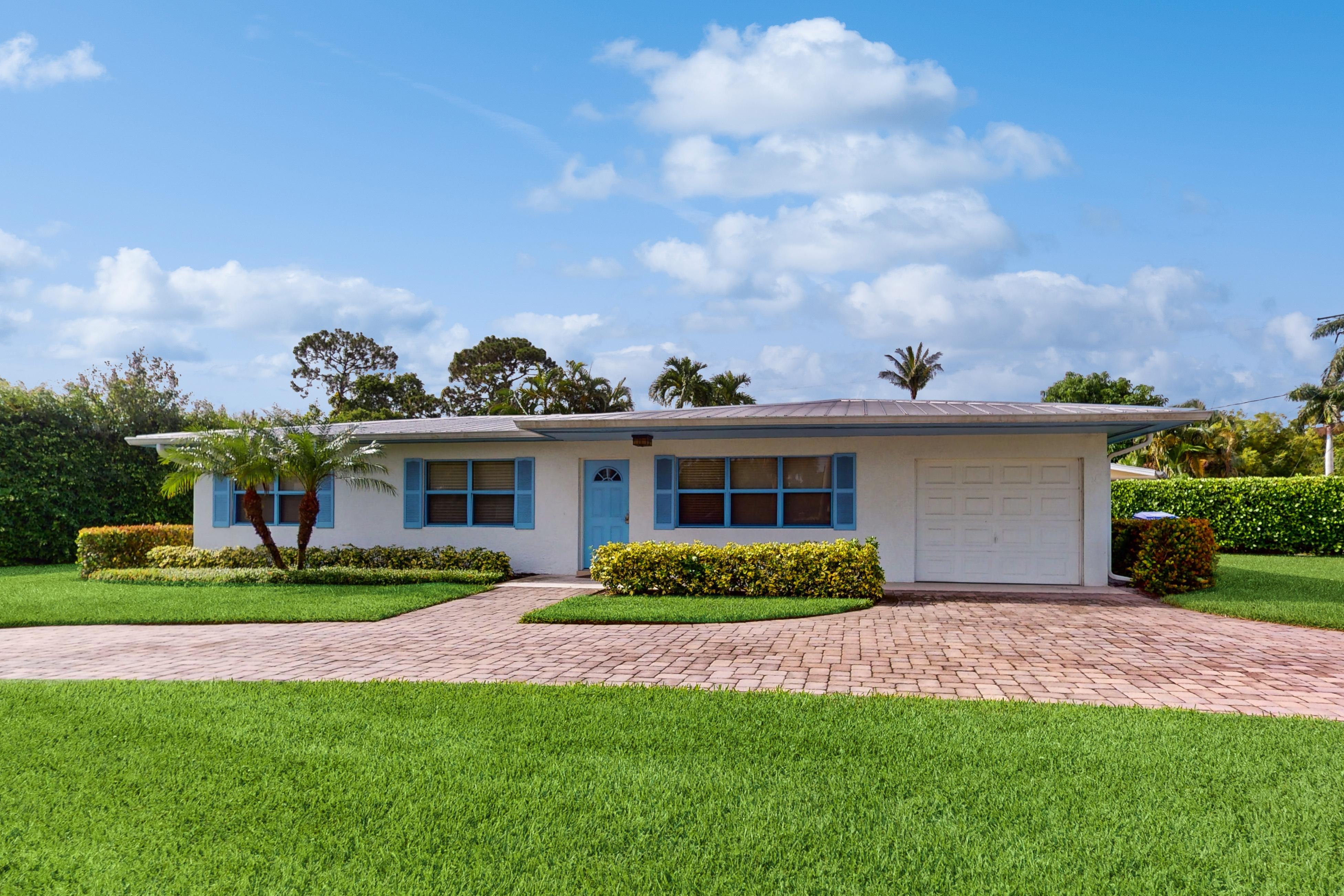 Property Image 1 - Breezy Bungalow