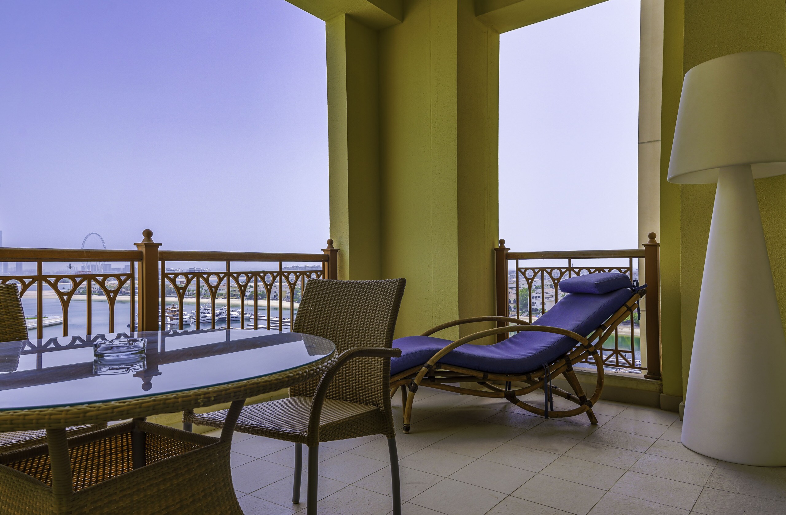 Property Image 1 -  Modern and Airy 2BR in Palm Jumeirah