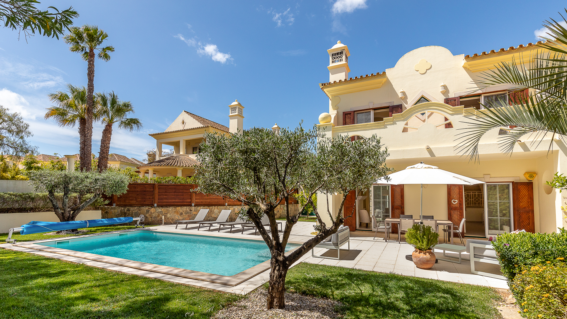 Property Image 2 - Semi-detached Quinta do Lago Townhouse with Pool