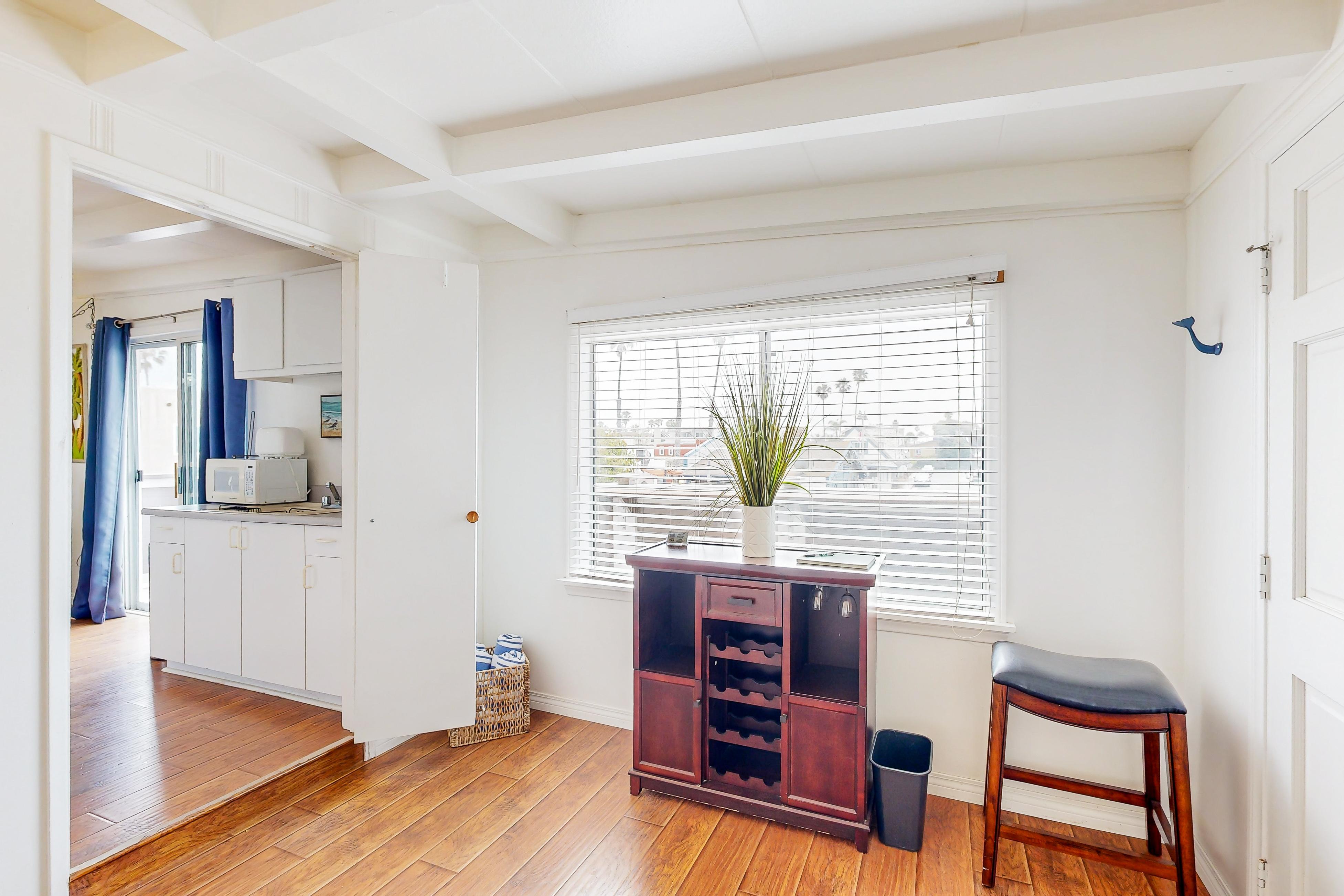 Sailaway Cabin B Sailaway Cabin B