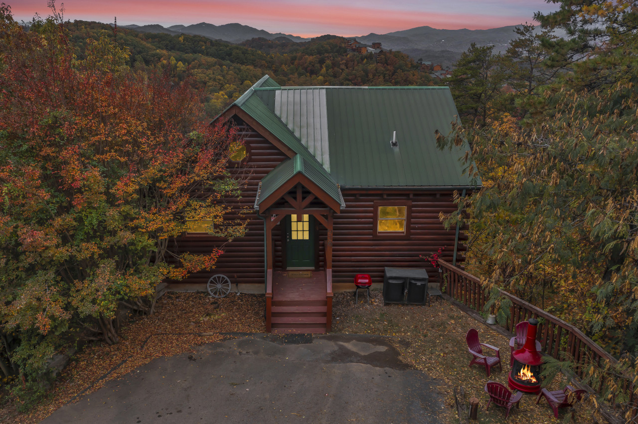 Property Image 2 - Sunset in the Smokies - Hot Tub & Game Room!