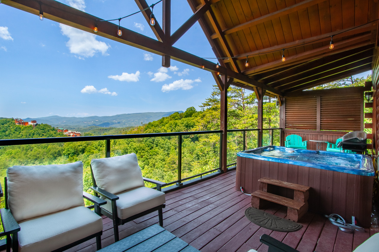 Property Image 2 - Sunset in the Smokies - Hot Tub & Game Room!