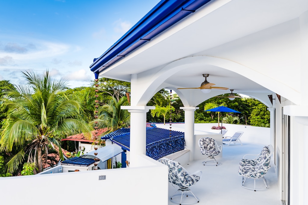 Great terrace to enjoy the sun