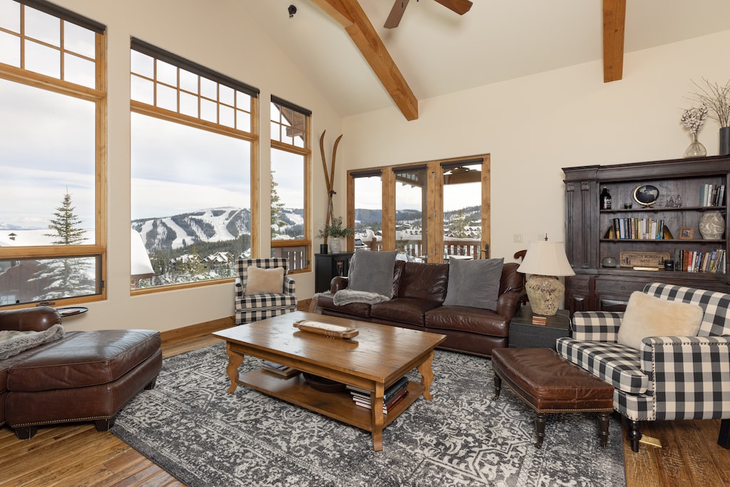 Kick back and relax | Main Level