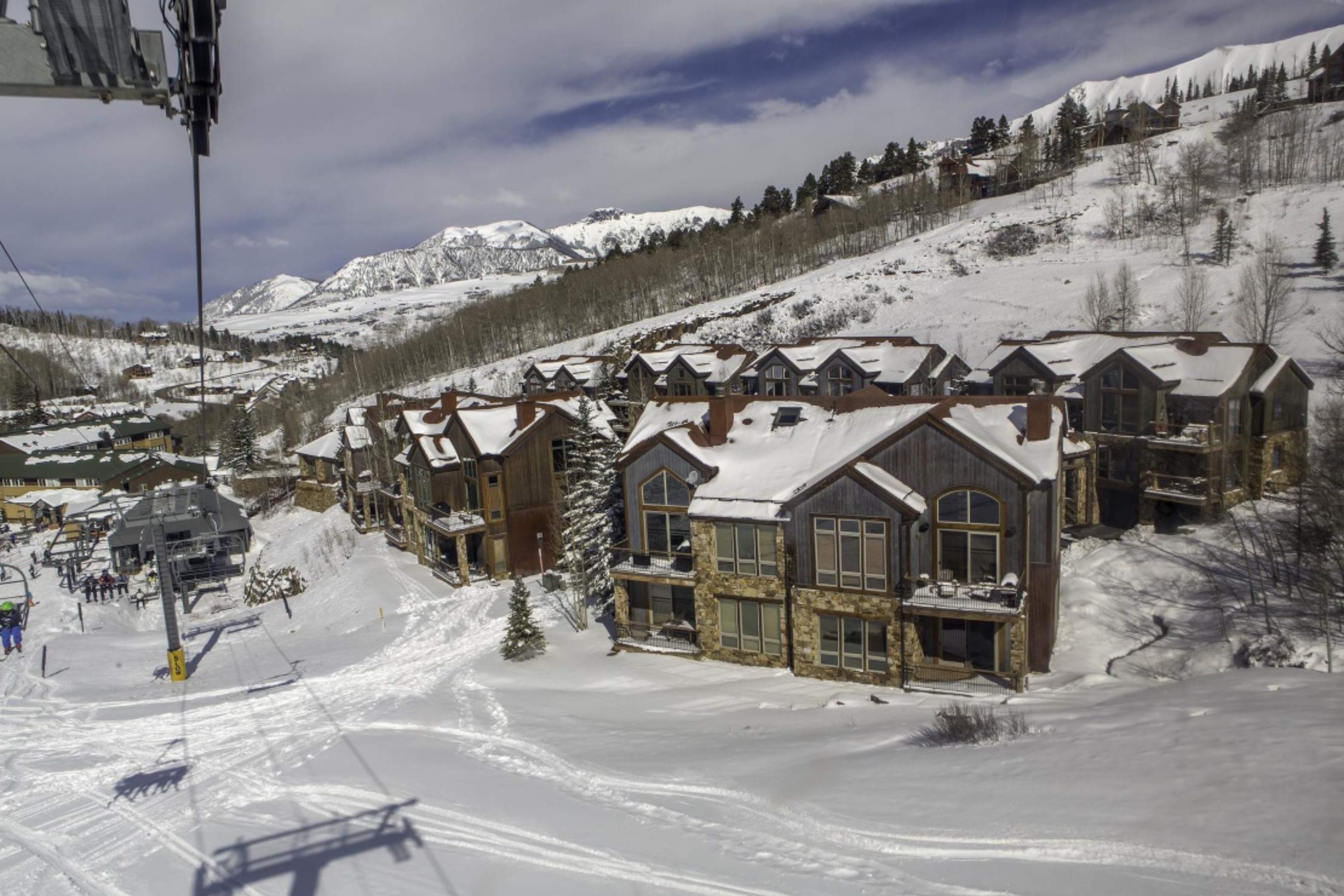 Luxe Telluride retreat puts you right on the slopes.